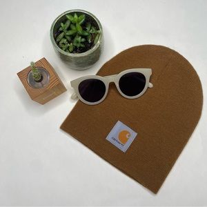 NWOT Carhartt Beanie in Carhartt Brown